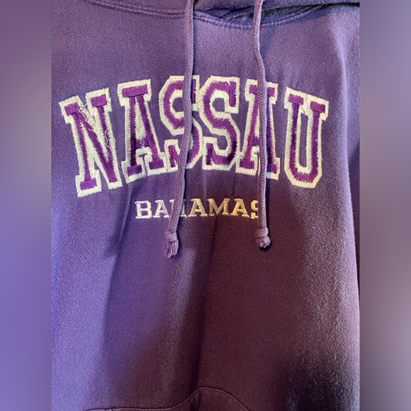Nassau Hoodie - Size S (Unisex) - Picture 2 of 4